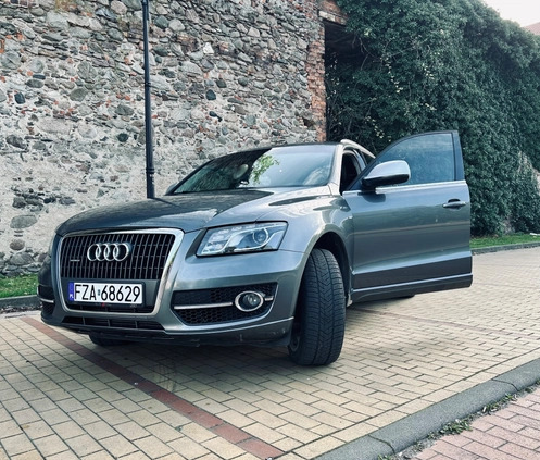 Audi Q5 cena 56000 przebieg: 225000, rok produkcji 2012 z Żary małe 436